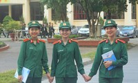 Ba nữ Thượng sĩ Trần Thị Tới, Trần Ngọc Hương Thảo và Bùi Thanh Trà (lần lượt từ trái qua phải) ẢNH: PV 