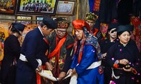 Cần lấy con người làm trung tâm trong bảo tồn di sản Ảnh: KỲ SƠN