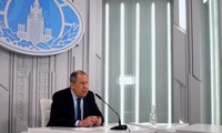 Ông Lavrov trả lời báo chí hôm 19/3 trước khi lên đường thăm Trung Quốc 