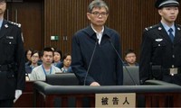 Cựu tổng giám đốc Tôn Ba tại tòa. Ảnh: SCMP
