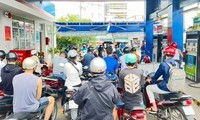 Hơn 120 cây xăng ở TPHCM cạn kiệt, Đồng Nai cấp báo Bộ Công Thương