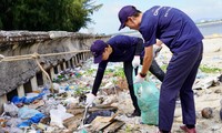 Đoàn viên, thanh niên tỉnh Bà Rịa - Vũng Tàu chung tay làm sạch biển