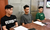 Bắt khẩn cấp nhóm thanh niên đăng video khoe &apos;tài&apos; bốc đầu xe máy lên mạng