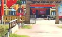 Nữ giáo viên phải giải trình, mất chức tổ trưởng sau tố cáo của phụ huynh
