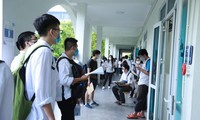 Nhiều trường THPT chuyên ở Hà Nội hoãn lịch thi vào 10: Teen và phụ huynh lo lắng chờ đợi