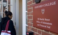 ĐH Harvard bảo sinh viên châu Á: “Bạn có thể ước giá như mình không phải người châu Á”?
