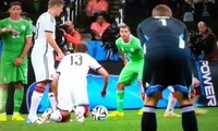 Trước khi Đức gặp Anh, người hâm mộ đội tuyển Đức nhắc lại pha đá phạt “tệ chưa từng thấy”