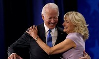 Vợ chồng Tổng thống Mỹ Joe Biden lần đầu chia sẻ “bí quyết 70/30” gìn giữ tình yêu gần 50 năm