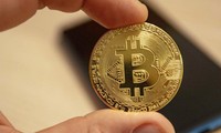 Bitcoin tăng giá kỷ lục: Chuyện gì đang xảy ra? 5 điều để bạn hiểu thêm về đồng tiền ảo này
