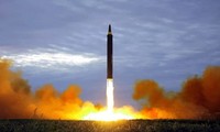 Một vụ phóng thử tên lửa do Triều Tiên thực hiện. (Ảnh: AP)