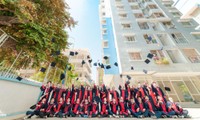 &quot;Lớp người ta&quot; chia sẻ bí kíp: 70% điểm xét tuyển đại học trên 28, 30% du học trường top