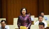 Thống đốc: Gỡ khó pháp lý bất động sản &apos;chắc chắn tín dụng sẽ tăng theo&apos;