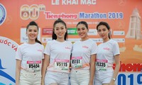 Hoa hậu Tiểu Vy và dàn người đẹp rạng rỡ trên đường chạy Tiền Phong Marathon