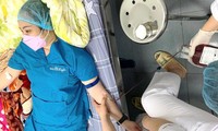 Nữ hộ sinh Lê Thị Thanh Huyền sẵn sàng hiến 2 đơn vị máu cứu bệnh nhân A trong lúc nguy cấp