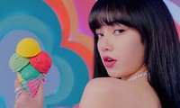 Ngoài vòng cổ tiền tỉ, Lisa BLACKPINK đeo cả trang sức 1,5 triệu đồng trong &quot;Ice Cream&quot;