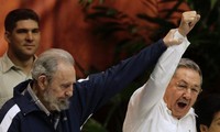 Sáu thập kỉ lãnh đạo đất nước Cuba của hai lãnh tụ Fidel - Raul Castro
