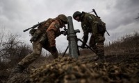 Donetsk bị pháo kích chỉ một phút sau khi lệnh ngừng bắn có hiệu lực