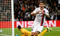 Di Maria ăn mừng bàn thắng vào lưới Real Madrid.