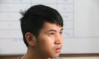 Đối tượng Hồ Xuân Huy tại cơ quan công an. Ảnh H.Q.V