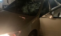 Bị đâm trọng thương sau khi lao ô tô vào sân nhà cô gái đã có 'hôn ước'