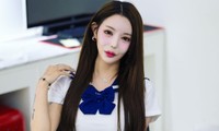 Người mẫu tai tiếng bị cảnh sát xử lý