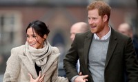 Gây thiệt hại lớn cho hoàng gia, Harry - Meghan có bị mất tước hiệu?