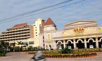 Crown Casino ở bãi biển Đà Nẵng mới chỉ cho những người có hộ chiếu nước ngoài vào chơi.