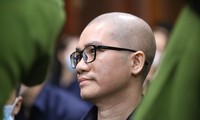 Nguyễn Thái Luyện tại phiên tòa