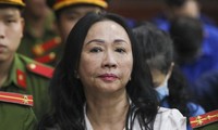 Bà Trương Mỹ Lan.