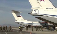 Xem máy bay, binh lính Nga rút khỏi Syria