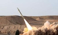  Iran thử tên lửa Fateh Mubeen thế hệ mới