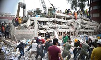 Hỗn loạn tại khu vực động đất ở Indonesia
