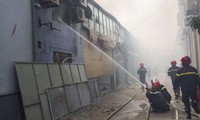 Cận cảnh hiện trường cháy gần trụ sở VFF ở Mỹ Đình, Hà Nội