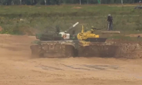 Pha cắt mặt xe tăng khiến đội Tajikistan bị loại khỏi bán kết Tank Biathlon