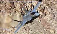 Xem chiến đấu cơ F-35 chao liệng ngoạn mục ở Thung lũng Chết của Mỹ