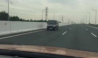Ô tô lao ngược chiều ở làn 120 km/h cao tốc Hà Nội - Hải Phòng