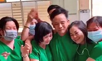 Y bác sỹ Bình Thuận bật khóc khi bệnh nhân cuối cùng âm tính với COVID-19