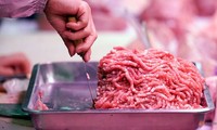 Thịt lợn được bán tại một chợ ở Trung Quốc ngày 26/12/2018. (Ảnh: Reuters)