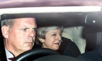 Thủ tướng Anh Theresa May vừa phải đồng ý sẽ từ chức vào tháng 6. (Ảnh: Telegraph)