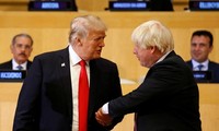 Ông Borris Johnson và Tổng thống Mỹ Donald Trump tại cuộc gặp ở Liên Hợp quốc năm 2017. (Ảnh: AP)