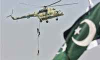 Lực lượng biệt kích Pakistan tham gia một cuộc diễn tập. (Ảnh: Aamir Qureshi)