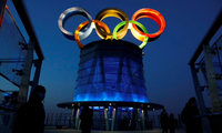 Biểu tượng Olympic ở Bắc Kinh. (Ảnh: Reuters)