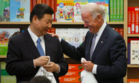 Ông Tập Cận Bình và ông Joe Biden trong một dịp gặp năm 2012. (Ảnh: Reuters)