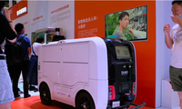 Xe giao hàng tự động của hãng Damo được trưng bày tại Hội nghị trí tuệ nhân tạo thế giới tại Thượng Hải vào tháng 7 vừa qua. (Ảnh: Reuters)