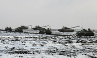 Đội xe tăng Nga tham gia đợt tập trận ở vùng Rostov hồi tháng 1. (Ảnh: Reuters)