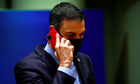 Thủ tướng Tây Ban Nha Pedro Sanchez bị theo dõi bằng phần mềm gián điệp cài trong điện thoại. (Ảnh: Reuters)