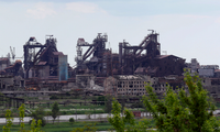 Khu vực nhà máy thép Azovstal. (Ảnh: Reuters)
