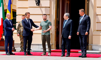 Các lãnh đạo Đức, Pháp, Ý trong chuyến thăm Kiev để gặp Tổng thống Ukraine Volodymyr Zelensky ngày 16/6. (Ảnh: AP)