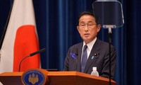Thủ tướng Nhật Bản Fumio Kishida muốn thực hiện nguyện vọng của cố Thủ tướng Abe Shinzo. (Ảnh: Japan Times)