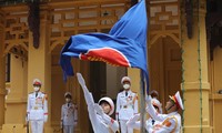 Hình ảnh thượng cờ ASEAN tại Trụ sở Bộ Ngoại giao sáng 8/8. (Ảnh: Như Ý)